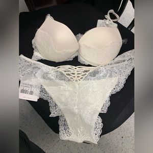 La Perla 2pc set NWT in ivory